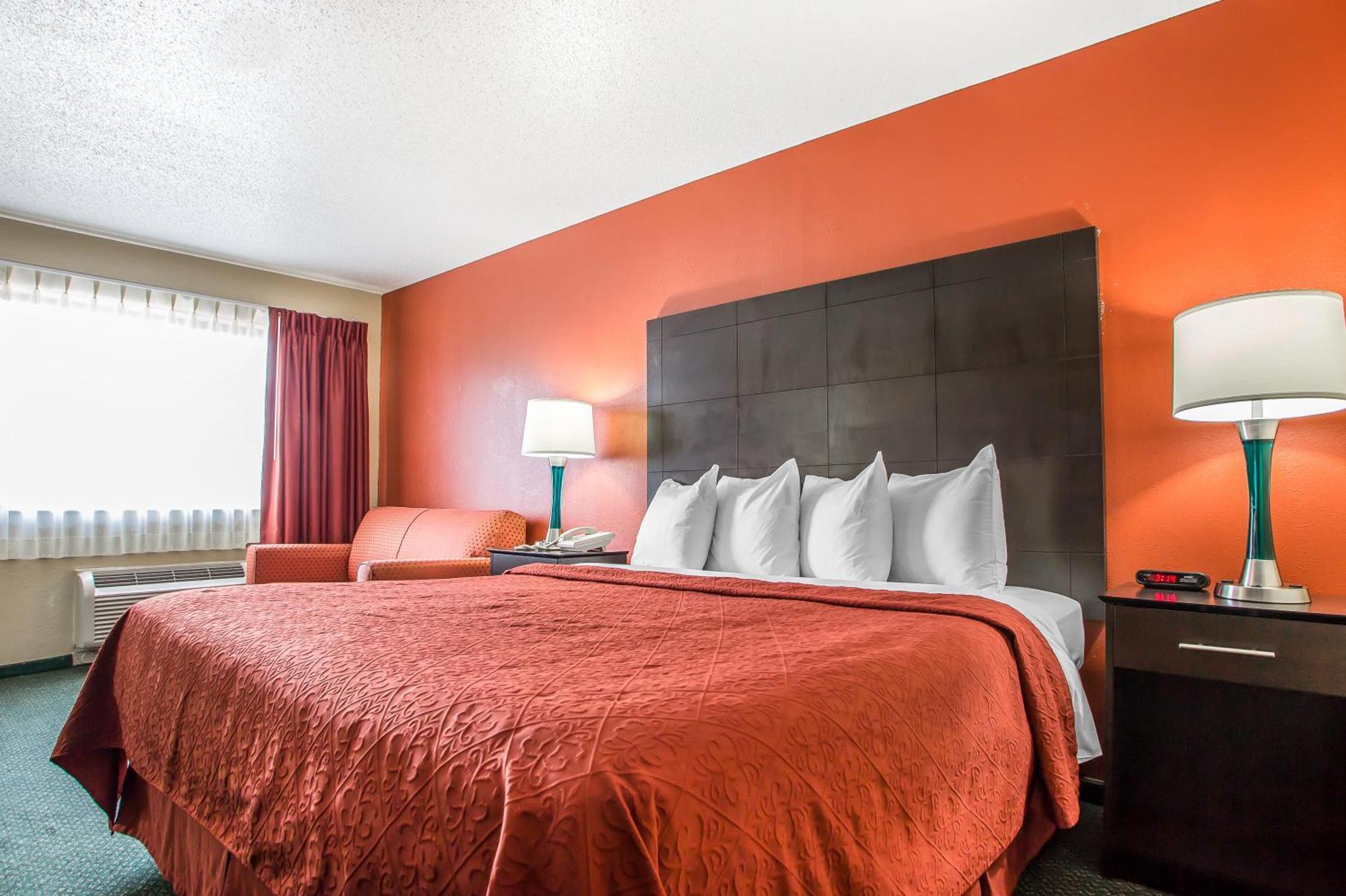 Quality Inn Morton At I-74 Camera foto